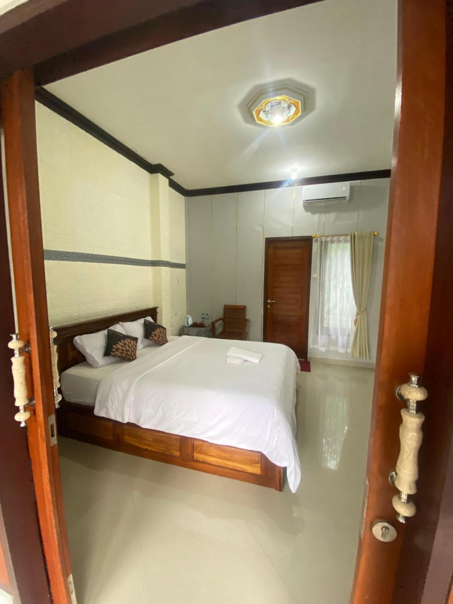 Sri Sedana Guest House Sidemen  Eksteriør billede